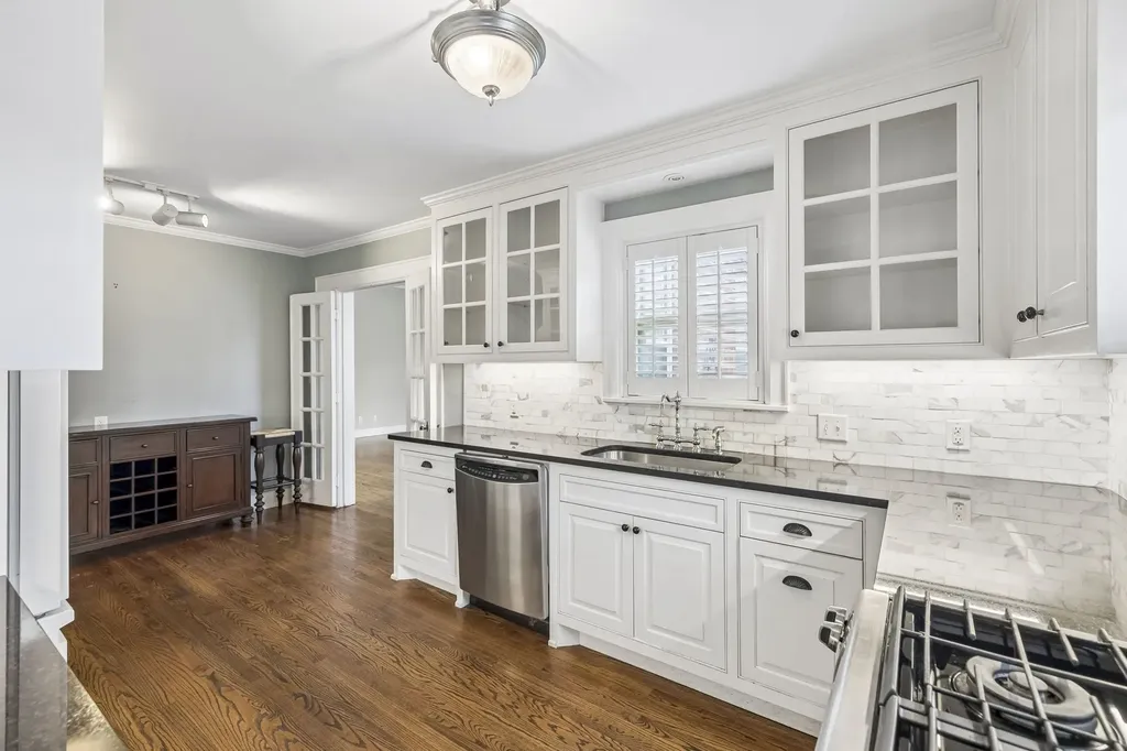 1910 Sweetbriar Avenue Nashville TN 37212