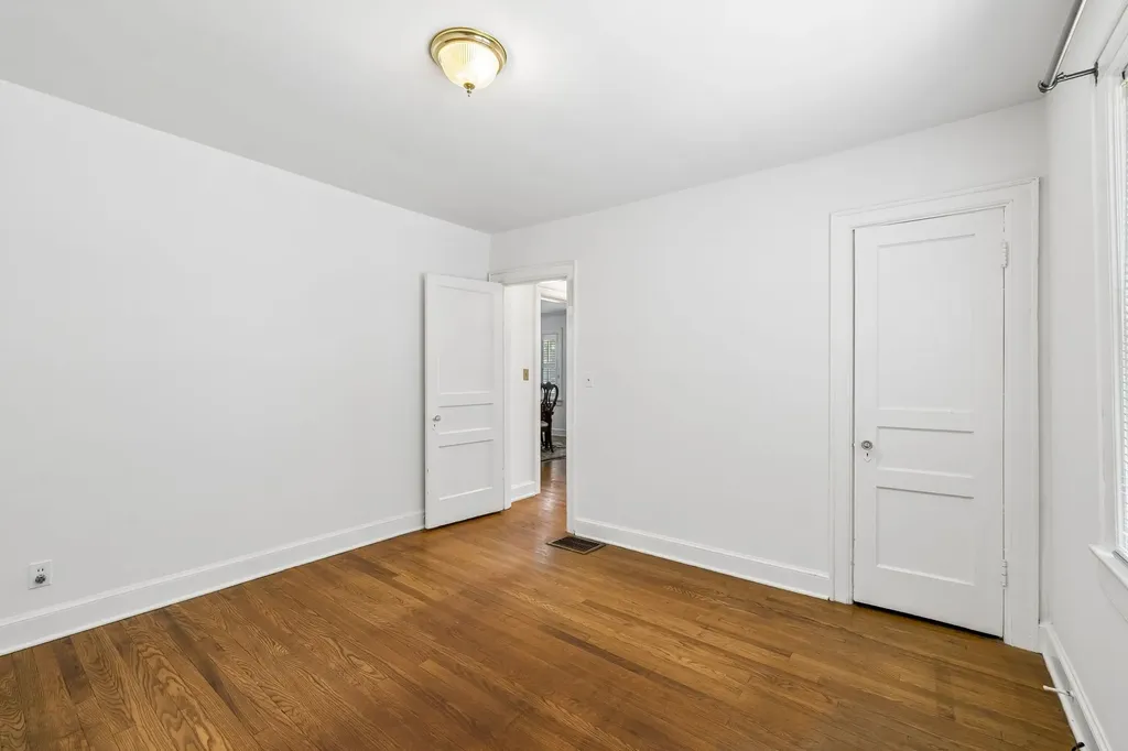 1910 Sweetbriar Avenue Nashville TN 37212