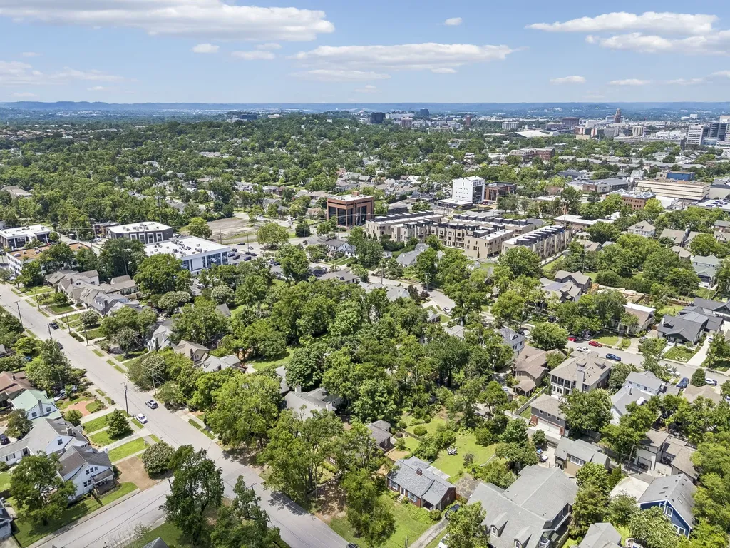 1910 Sweetbriar Avenue Nashville TN 37212