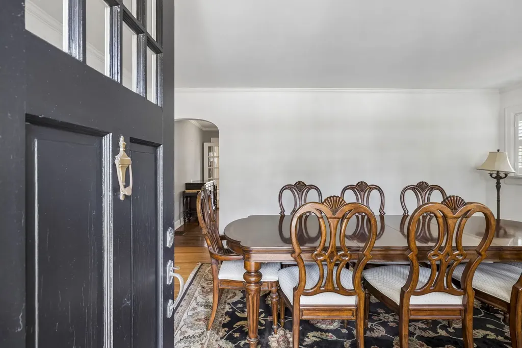 1910 Sweetbriar Avenue Nashville TN 37212