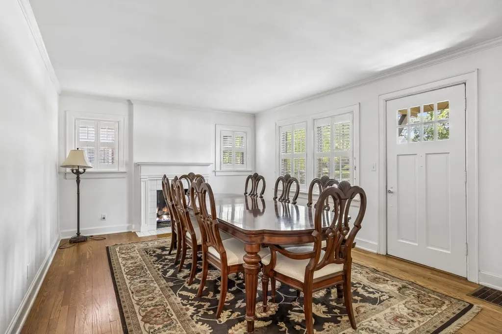 1910 Sweetbriar Avenue Nashville TN 37212