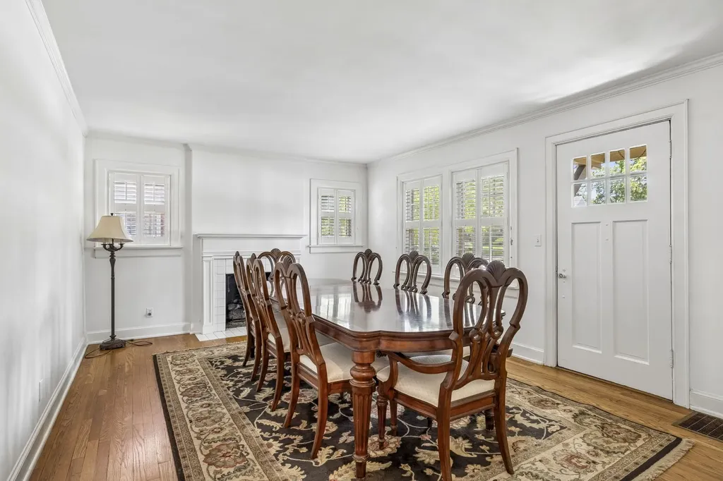 1910 Sweetbriar Avenue Nashville TN 37212