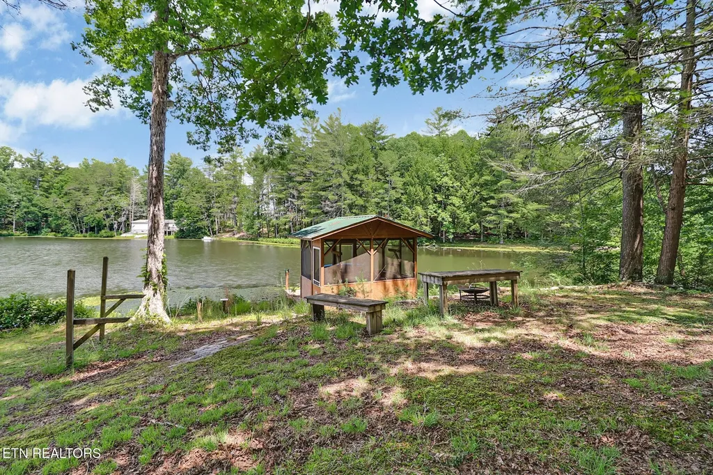 68 Boone Dock Road Jamestown TN 38556