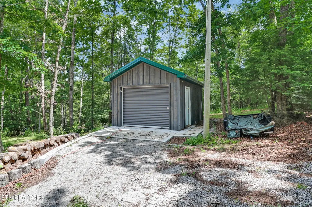 68 Boone Dock Road Jamestown TN 38556