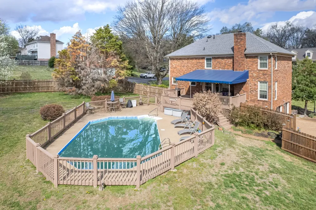 1503 Heritage Drive Columbia TN 38401