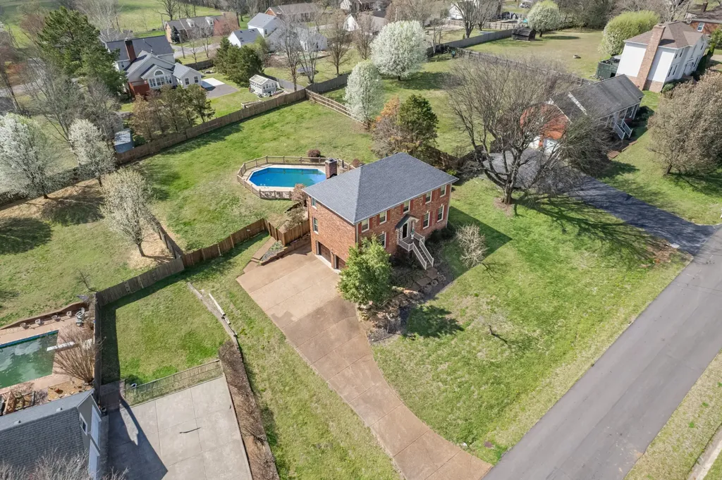 1503 Heritage Drive Columbia TN 38401
