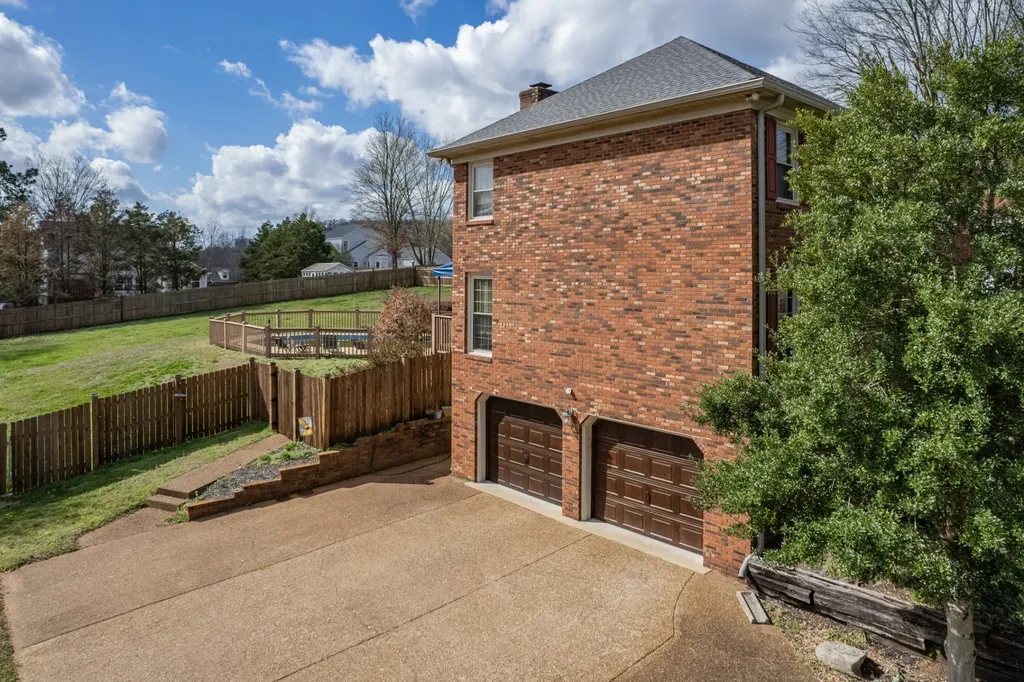 1503 Heritage Drive Columbia TN 38401