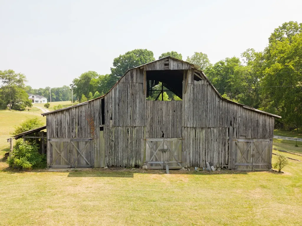 1003B Franklin Road Gallatin TN 37066