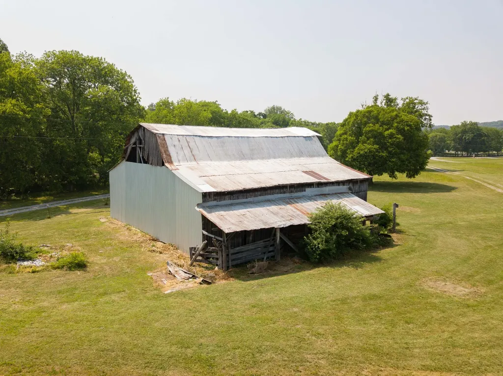 1003B Franklin Road Gallatin TN 37066