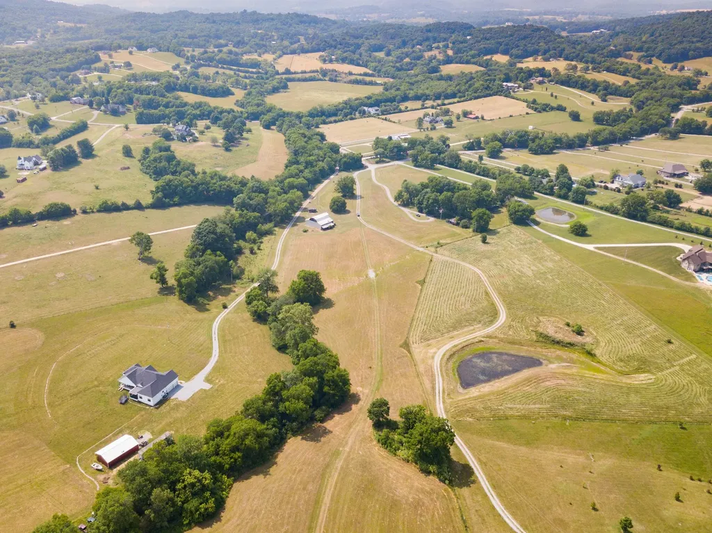 1003B Franklin Road Gallatin TN 37066