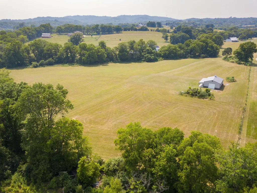 1003B Franklin Road Gallatin TN 37066