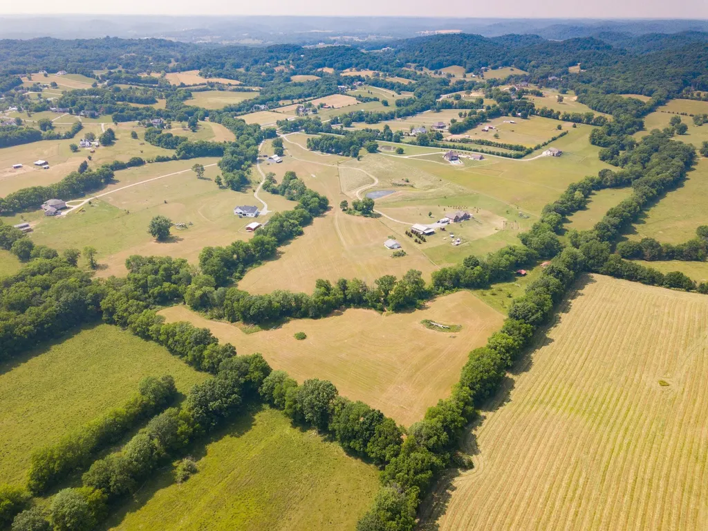 1003B Franklin Road Gallatin TN 37066