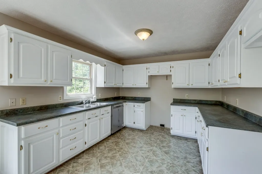424 Charles Mcclearen Road Hohenwald TN 38462