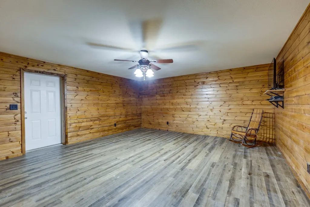 424 Charles Mcclearen Road Hohenwald TN 38462