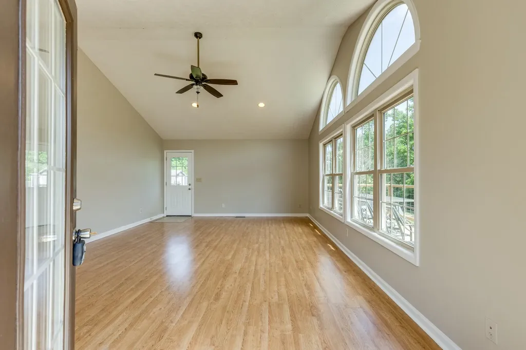 424 Charles Mcclearen Road Hohenwald TN 38462
