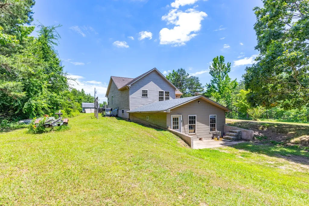 424 Charles Mcclearen Road Hohenwald TN 38462