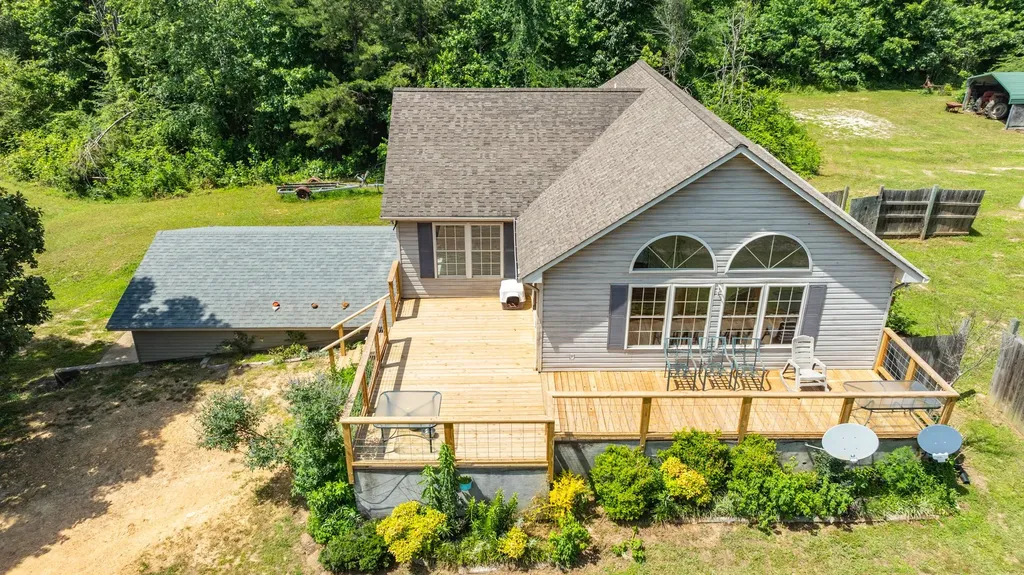 424 Charles Mcclearen Road Hohenwald TN 38462