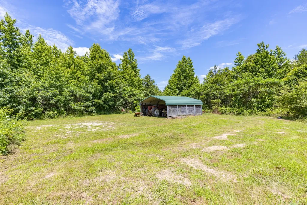 424 Charles Mcclearen Road Hohenwald TN 38462