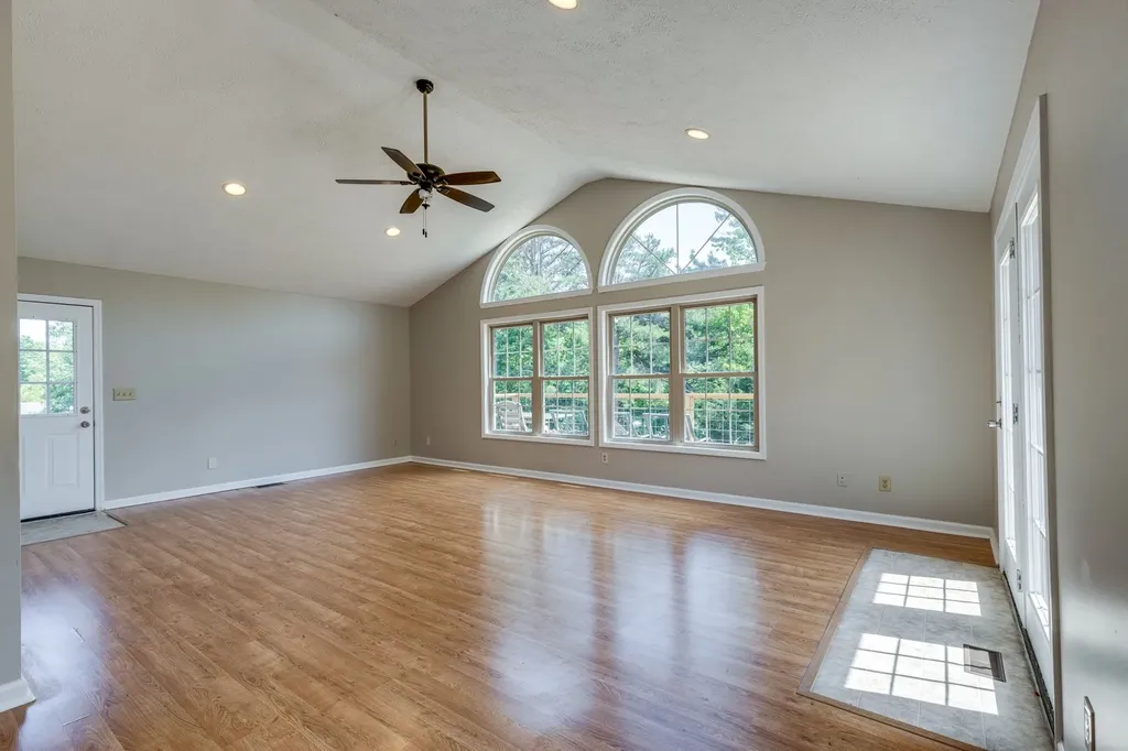 424 Charles Mcclearen Road Hohenwald TN 38462