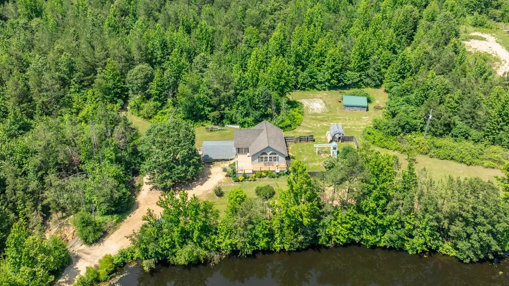 424 Charles Mcclearen Road Hohenwald TN 38462