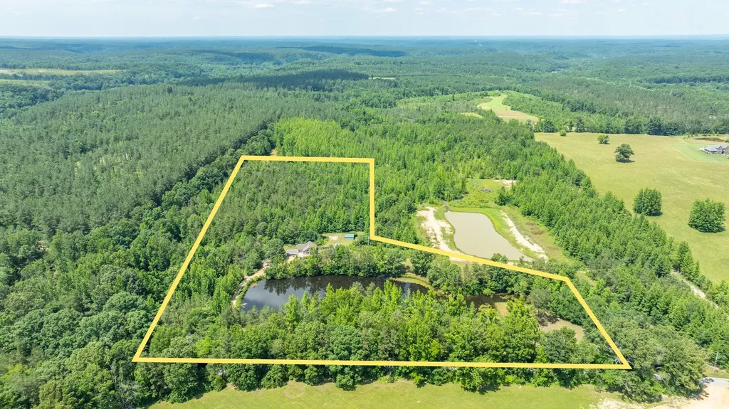 424 Charles Mcclearen Road Hohenwald TN 38462