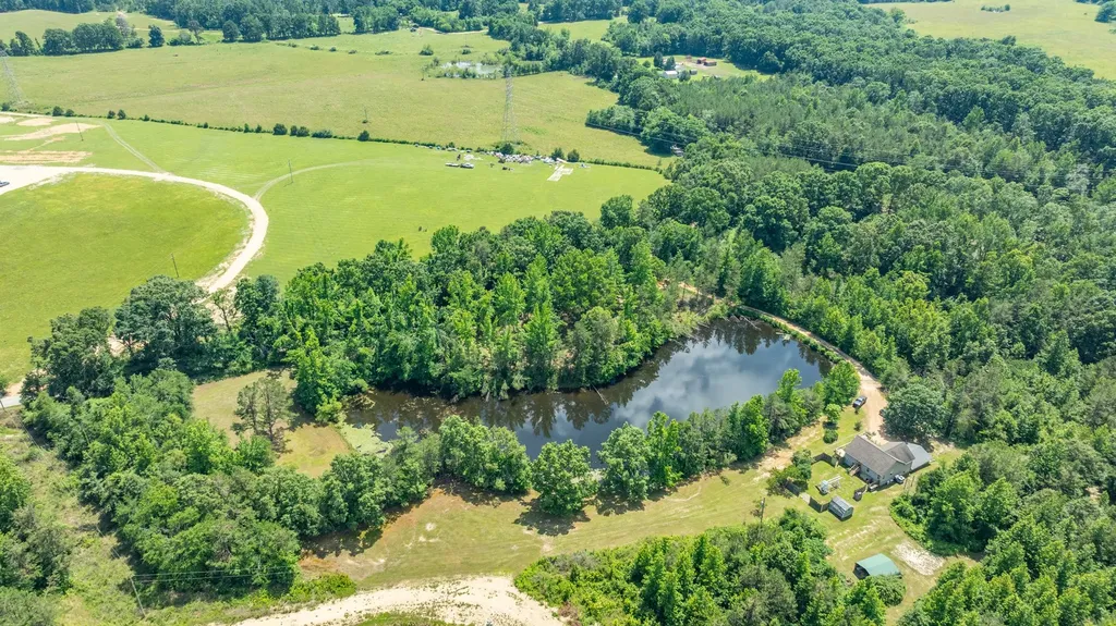 424 Charles Mcclearen Road Hohenwald TN 38462