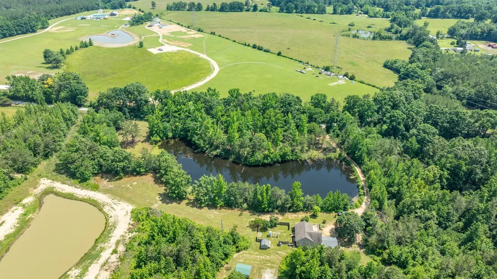 424 Charles Mcclearen Road Hohenwald TN 38462