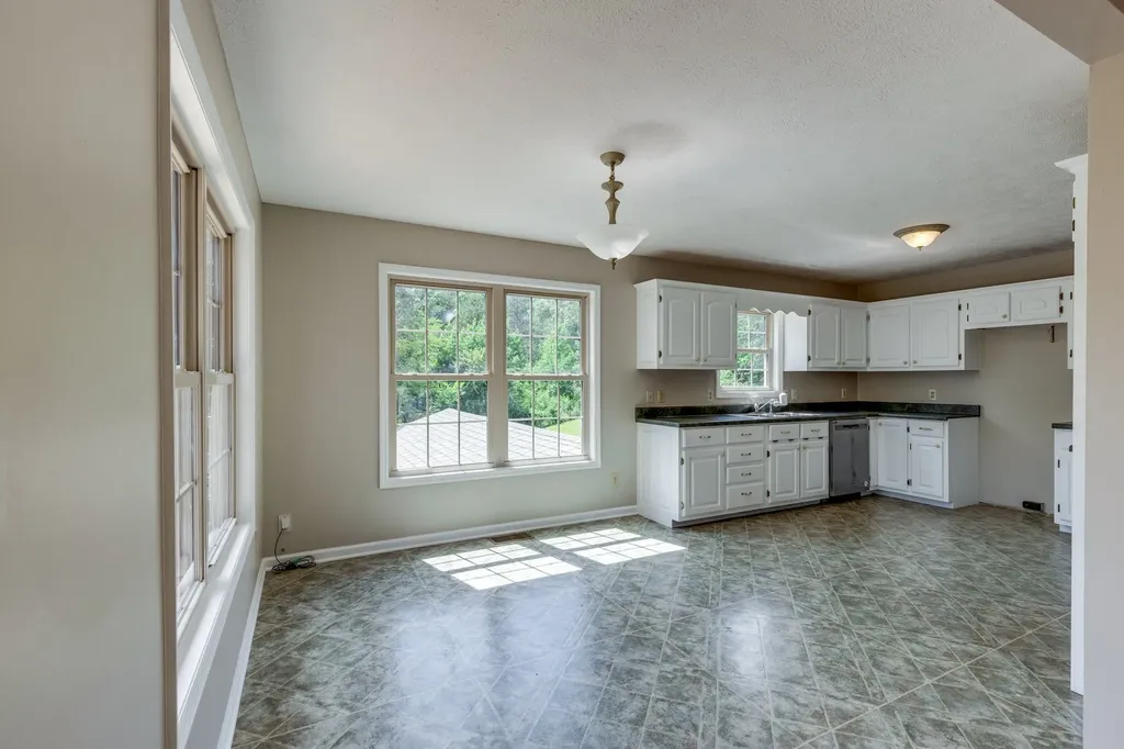 424 Charles Mcclearen Road Hohenwald TN 38462
