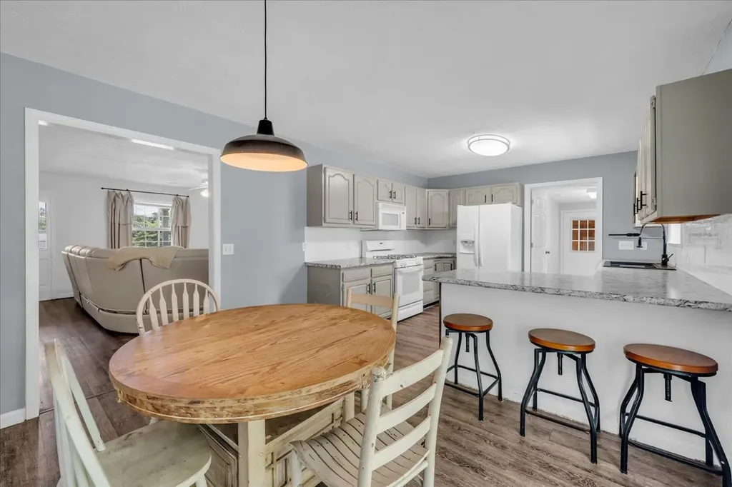424 Winchester Highway Hillsboro TN 37342