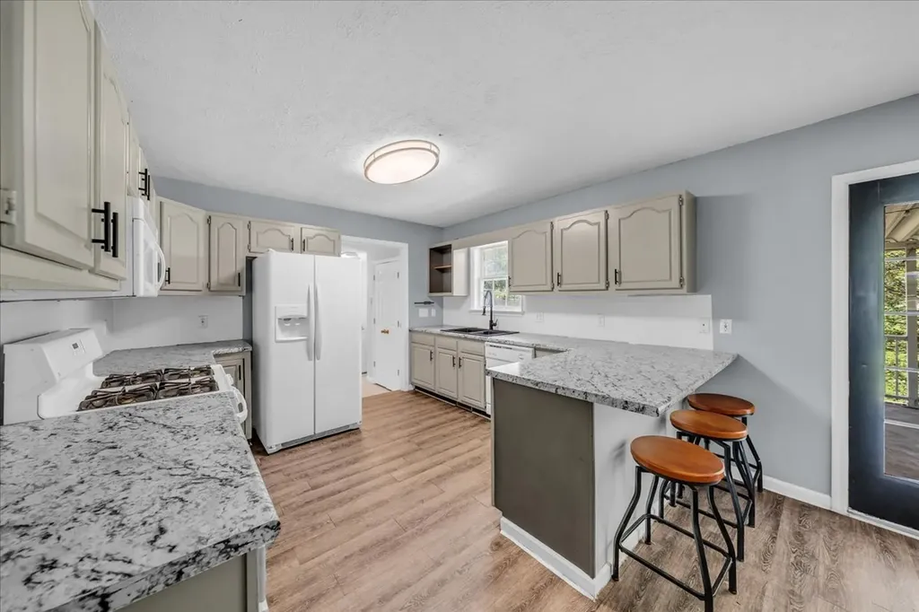 424 Winchester Highway Hillsboro TN 37342
