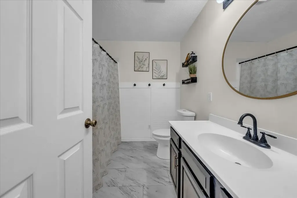 424 Winchester Highway Hillsboro TN 37342