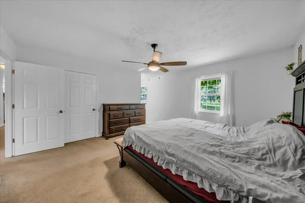 424 Winchester Highway Hillsboro TN 37342