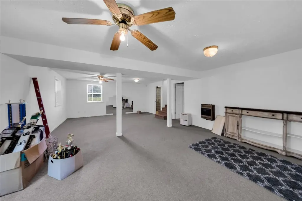 424 Winchester Highway Hillsboro TN 37342