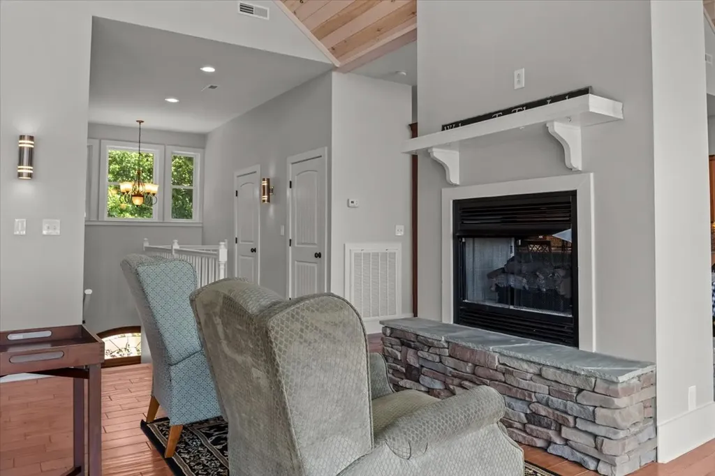300 Sunset Ridge Waverly TN 37185