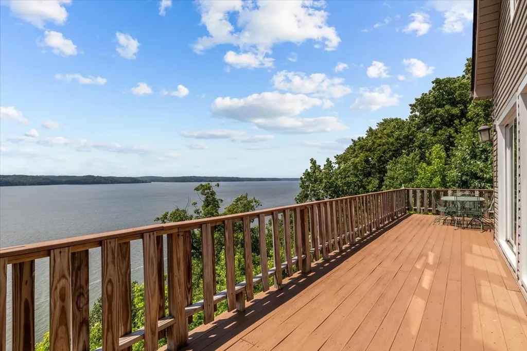 300 Sunset Ridge Waverly TN 37185
