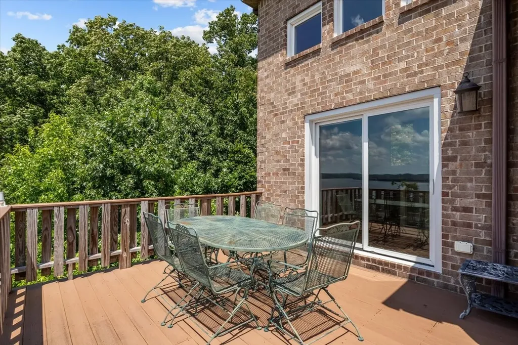 300 Sunset Ridge Waverly TN 37185