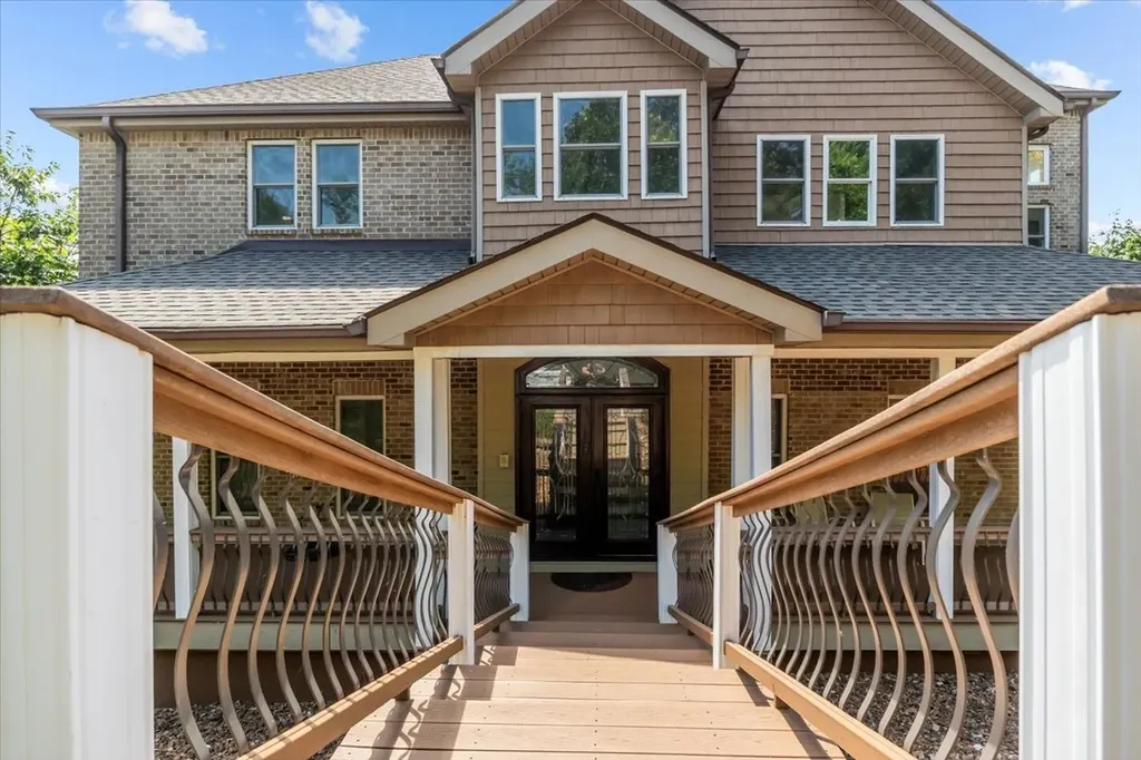 300 Sunset Ridge Waverly TN 37185