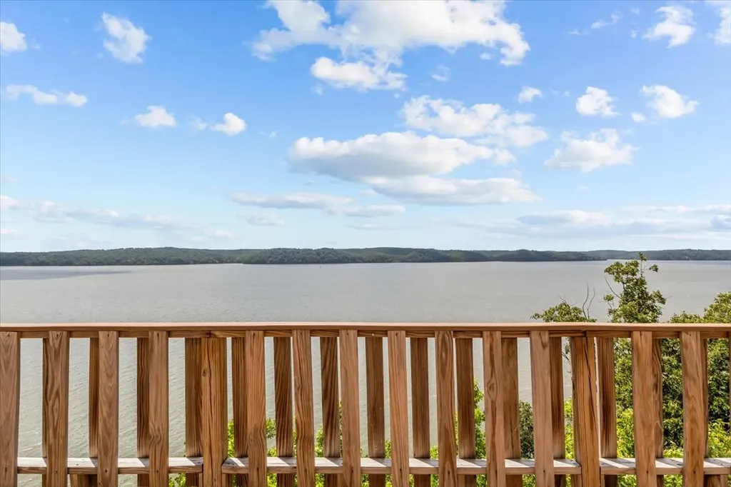 300 Sunset Ridge Waverly TN 37185