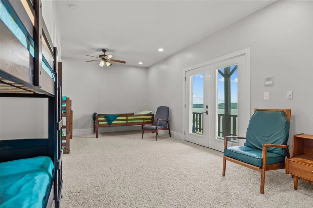 300 Sunset Ridge Waverly TN 37185