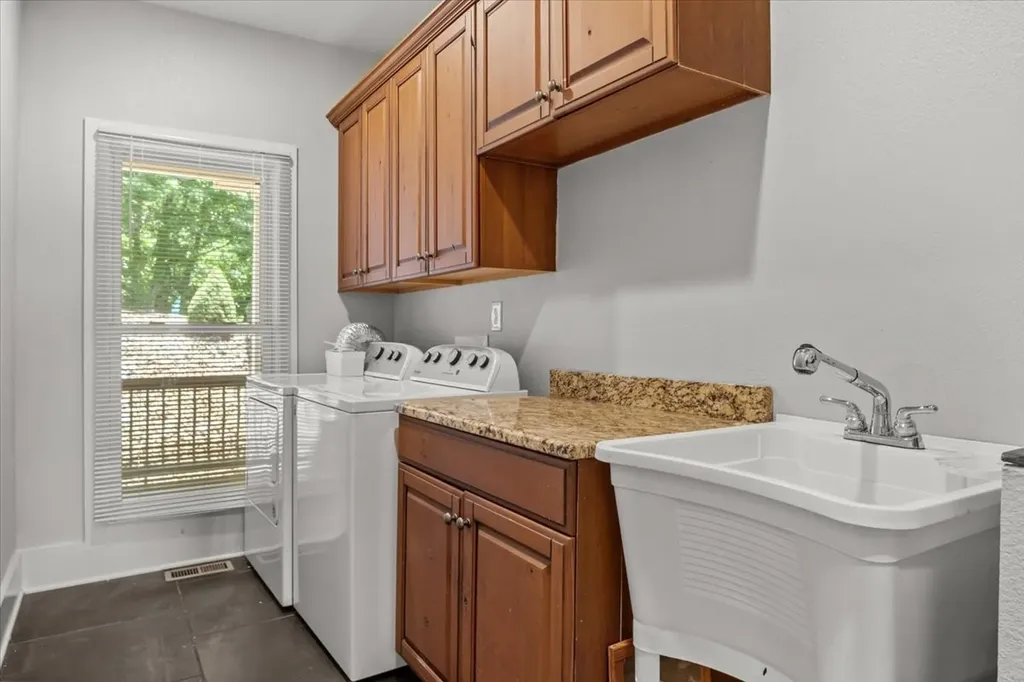 300 Sunset Ridge Waverly TN 37185