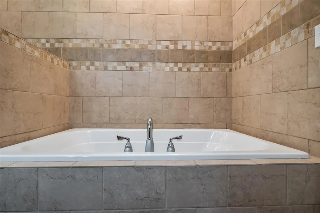 300 Sunset Ridge Waverly TN 37185