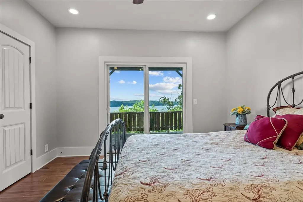 300 Sunset Ridge Waverly TN 37185