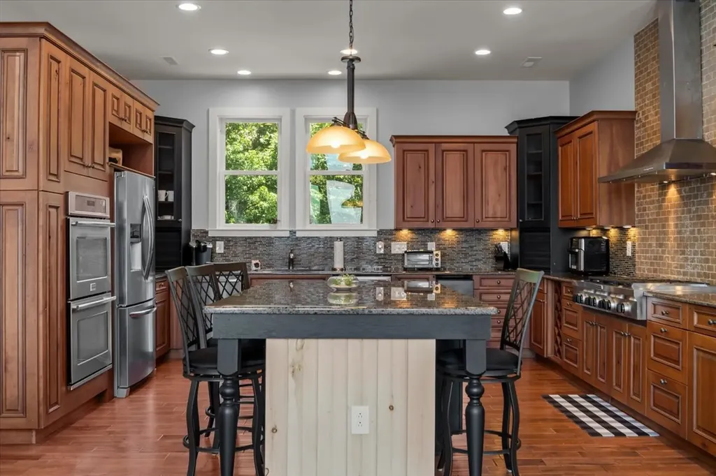 300 Sunset Ridge Waverly TN 37185