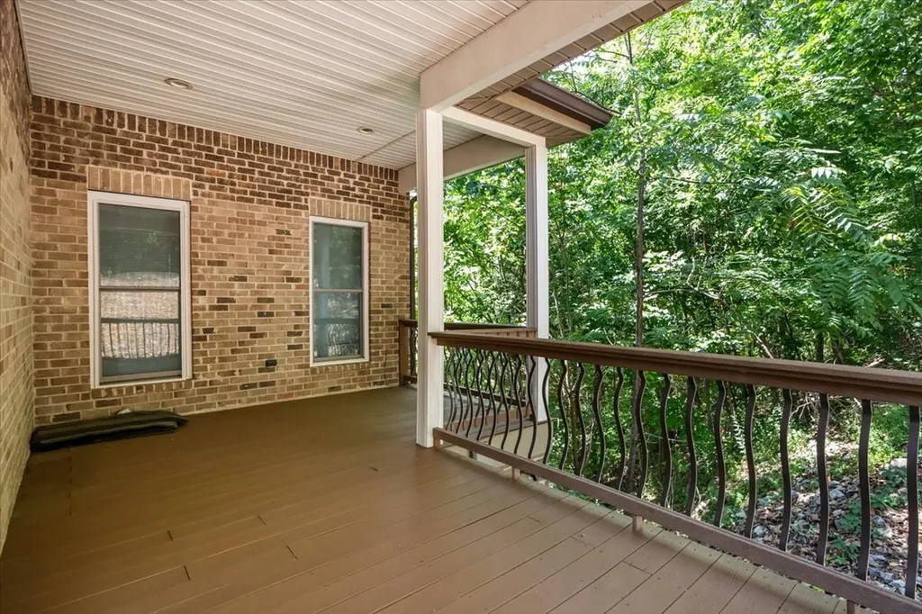 300 Sunset Ridge Waverly TN 37185
