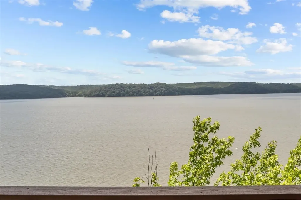 300 Sunset Ridge Waverly TN 37185