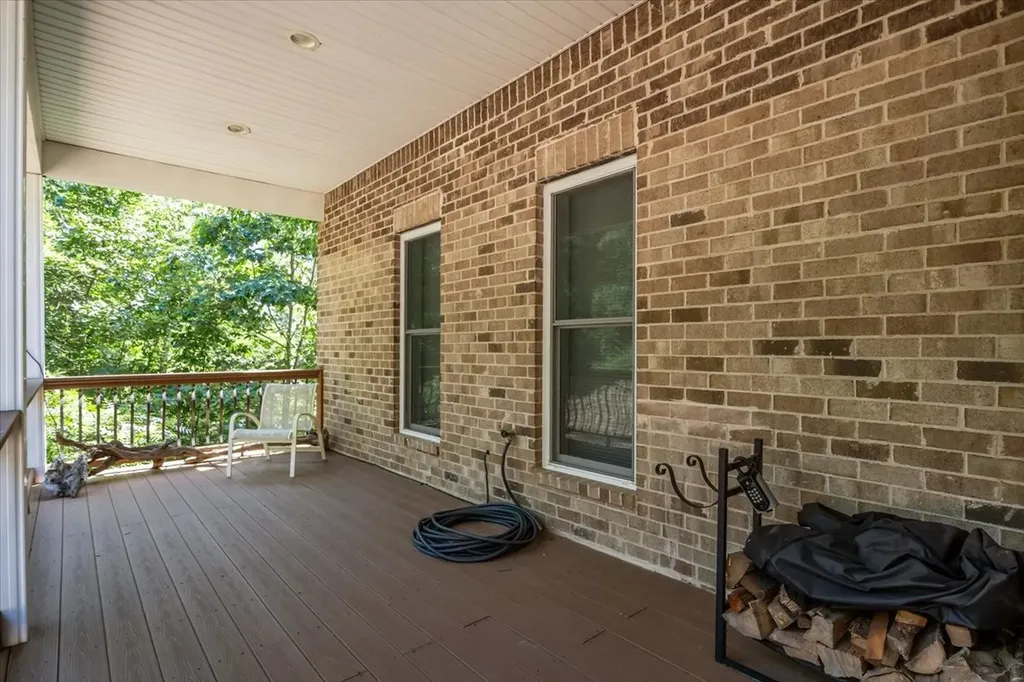 300 Sunset Ridge Waverly TN 37185