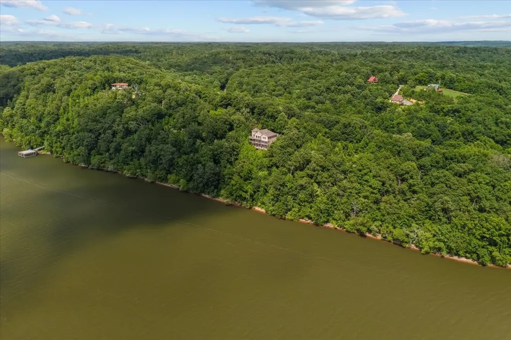 300 Sunset Ridge Waverly TN 37185