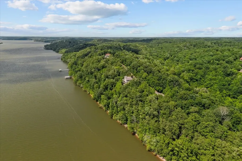 300 Sunset Ridge Waverly TN 37185