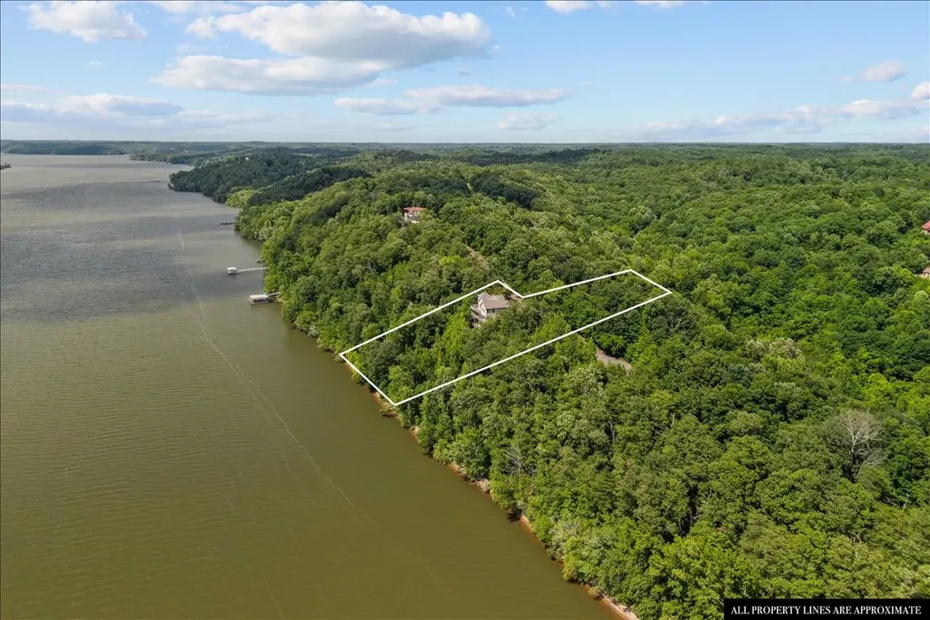 300 Sunset Ridge Waverly TN 37185