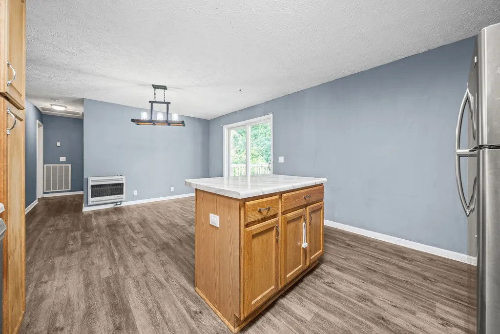 6190 Mount Zoar Latham Road Hopkinsville KY 42240